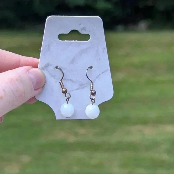 Fashion Jewelry Women's Dangle Earrings (New) - Picture 3 of 9